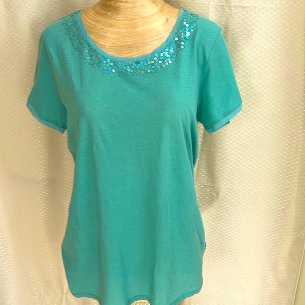 🔴 DKNY cotton tee generous size L. Not too bright turquoise. - Picture 2 of 6